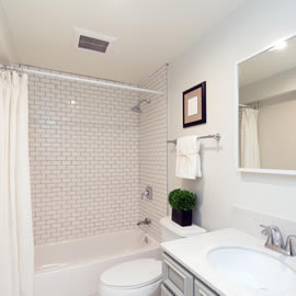 Small bathroom with Bath SW6